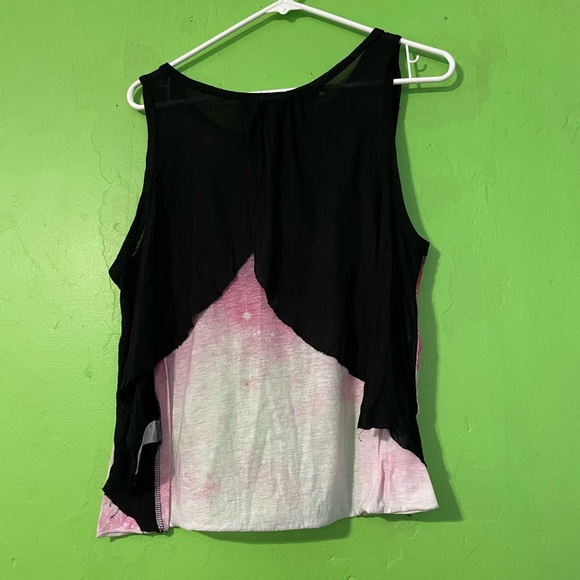 Top - Picture 2 of 3